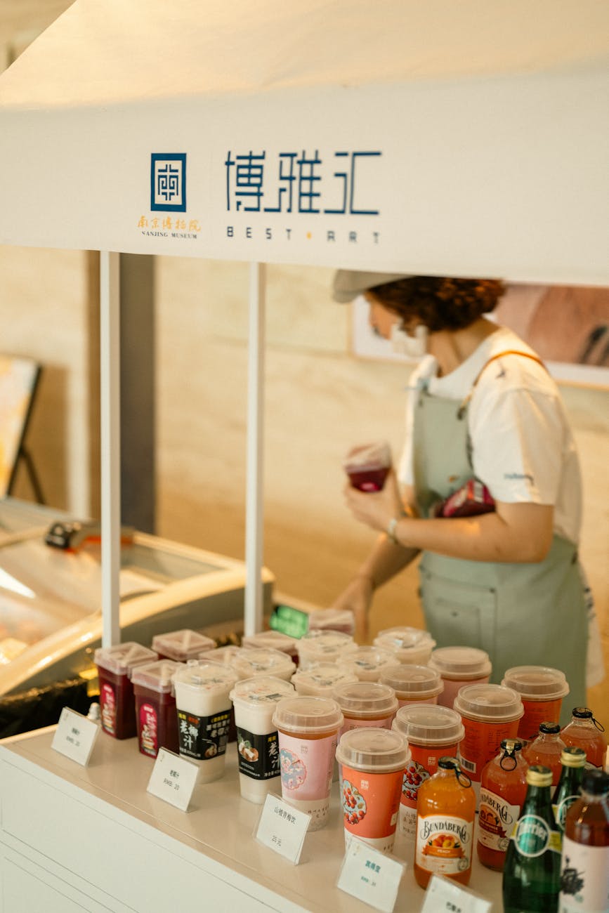 Photo by Cheng Shi Song | via Pexels | License: Pexels License | https://www.pexels.com/photo/nanjing-tea-house-with-assorted-beverages-34427606/